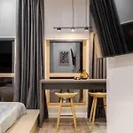 Forum Apartment *